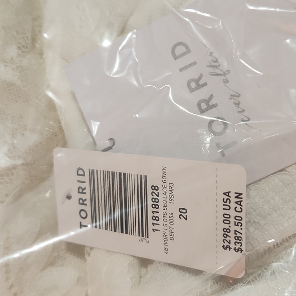 ❤️NWT VINTAGE TORRID WEDDING DRESS WHITE LACE OFF SHOULDER A LINE GOWN PLUS SIZE - Picture 8 of 14
